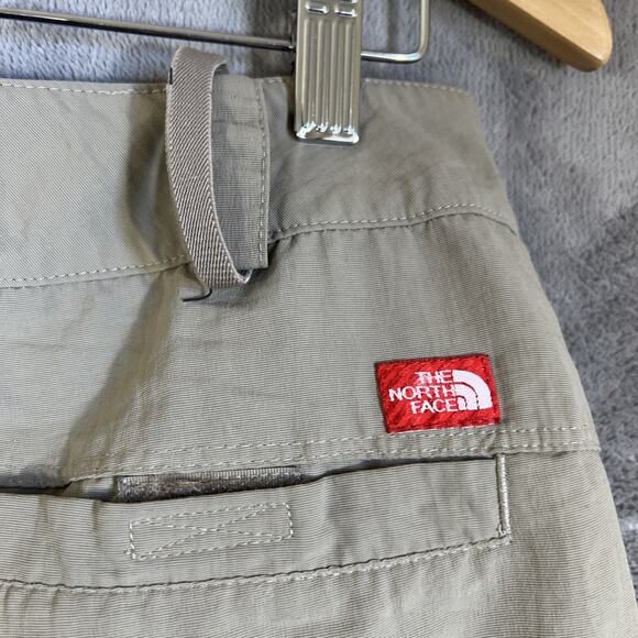 The North Face Pant Women 6 Khaki Tan Nylon Zip Off Cargo Utility Hiking Outdoor - Picture 7 of 14